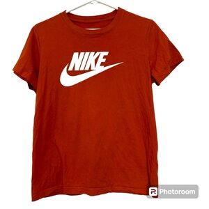 Women’s Nike T-Shirt